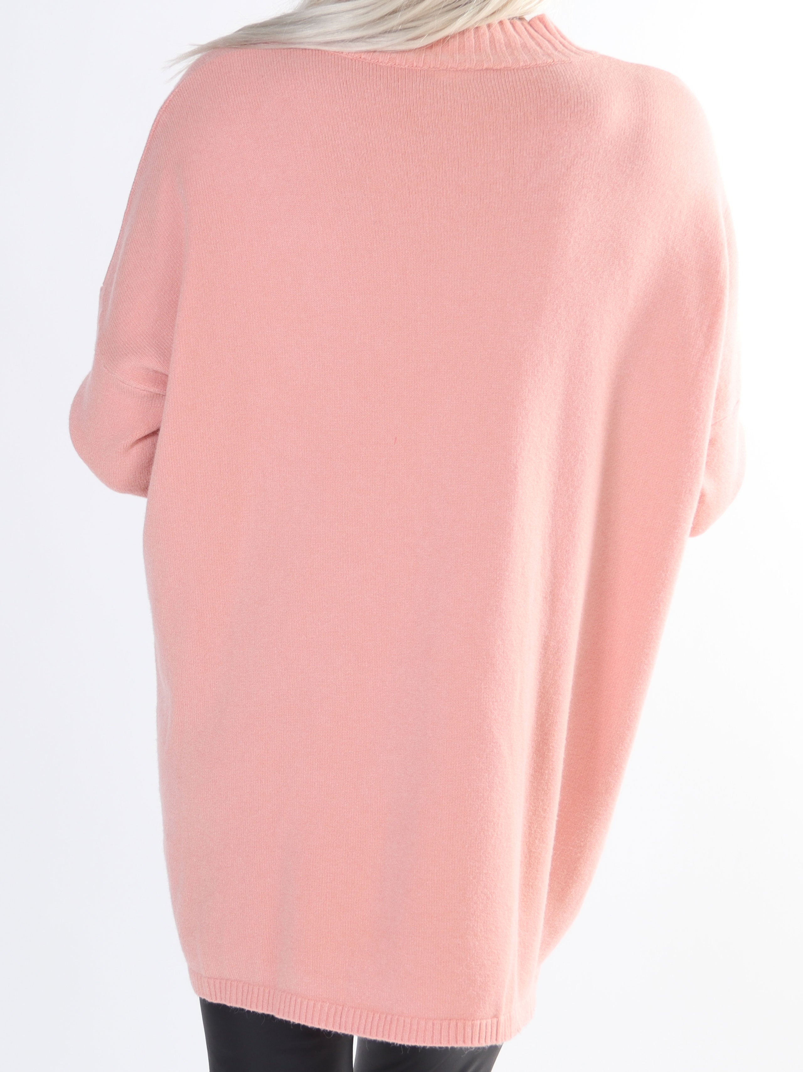 Amora - Lang blød plus size strikbluse